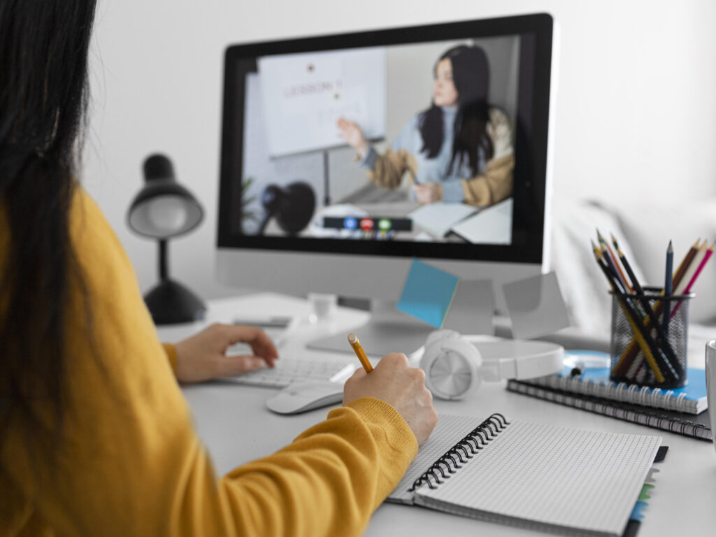 Study online with English Schools in the Philippines